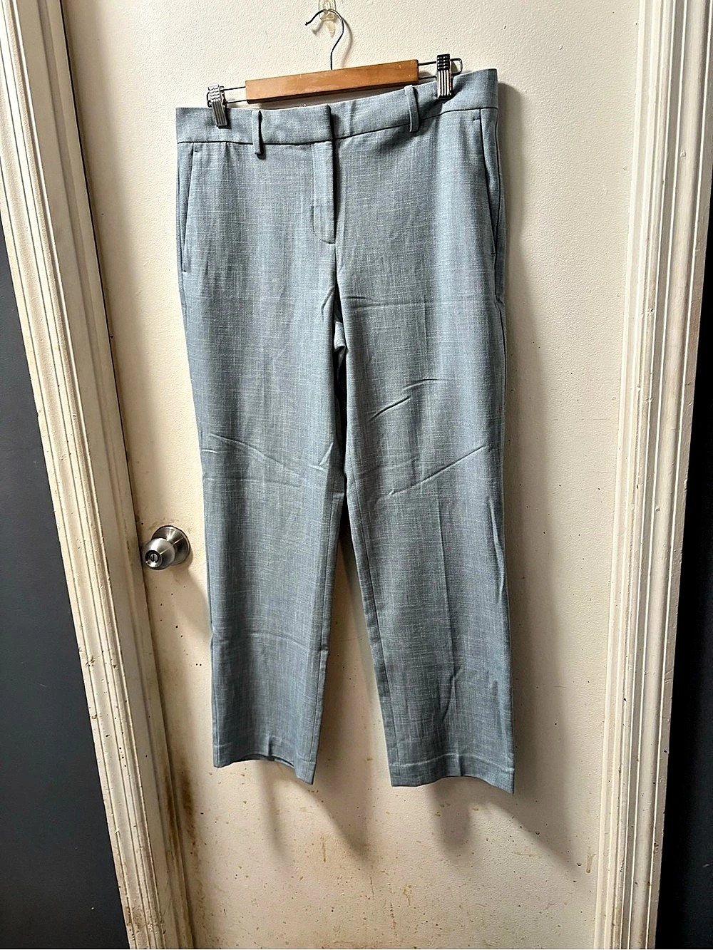 Ann Taylor Classic Women's Trousers in Gray Size 10 Like New